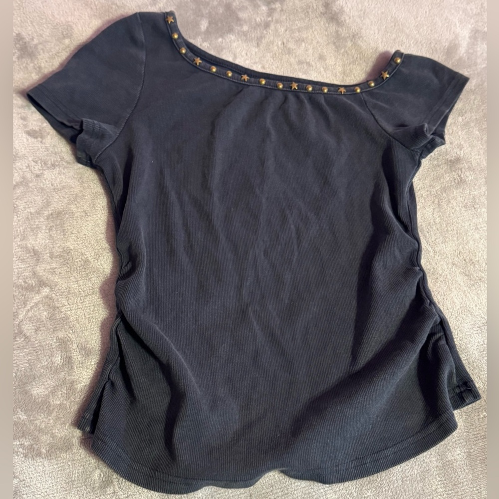 Navy Blue Ribbed Off Shoulder Tee w/ Gold Stud & Star Detail – Women’s Small